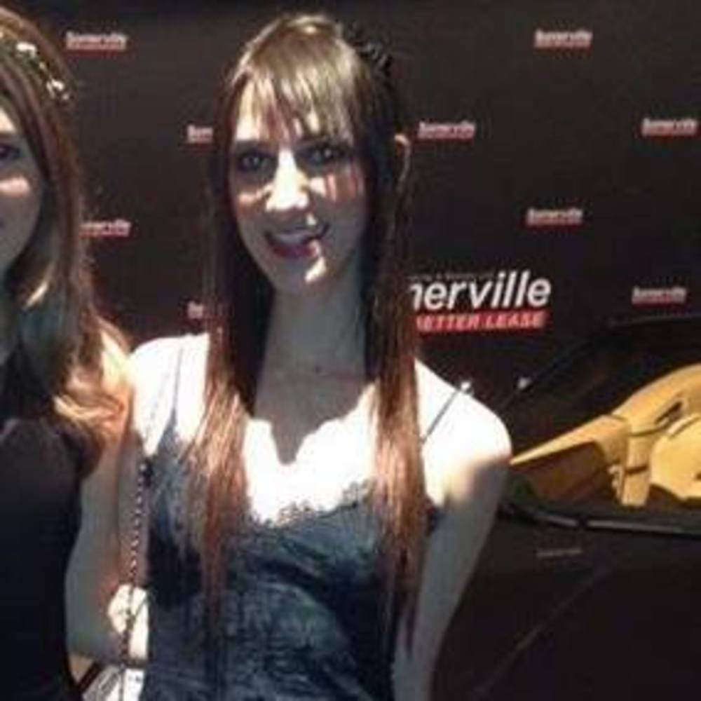 Meet your Posher, Genevieve